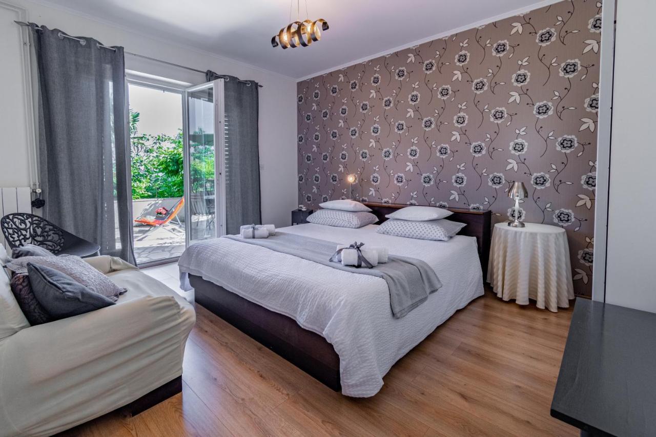 Apartments By The Sea Lovran, Opatija - 7837 Bagian luar foto