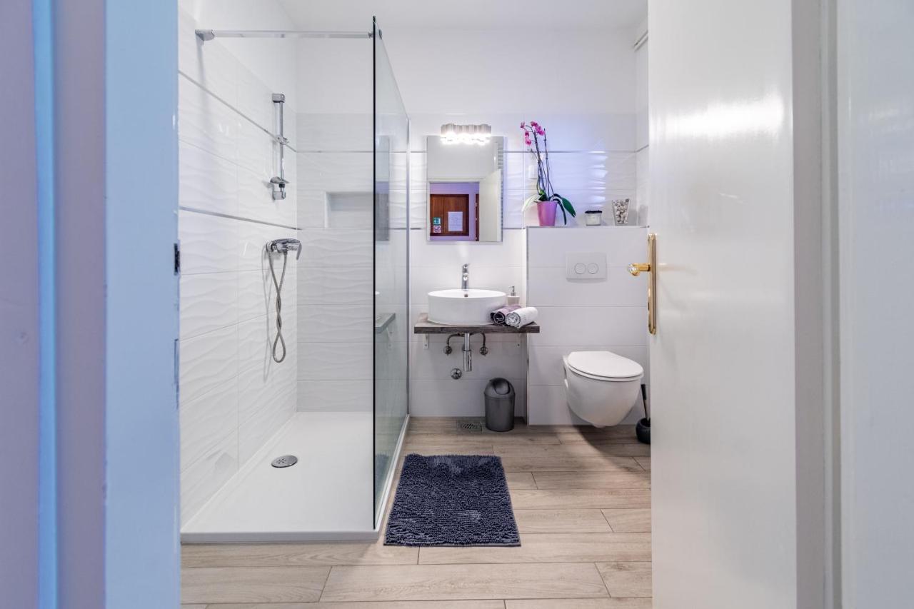 Apartments By The Sea Lovran, Opatija - 7837 Bagian luar foto