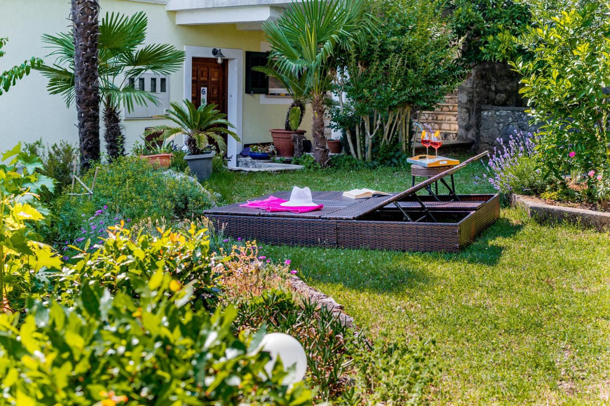 Apartments By The Sea Lovran, Opatija - 7837 Bagian luar foto